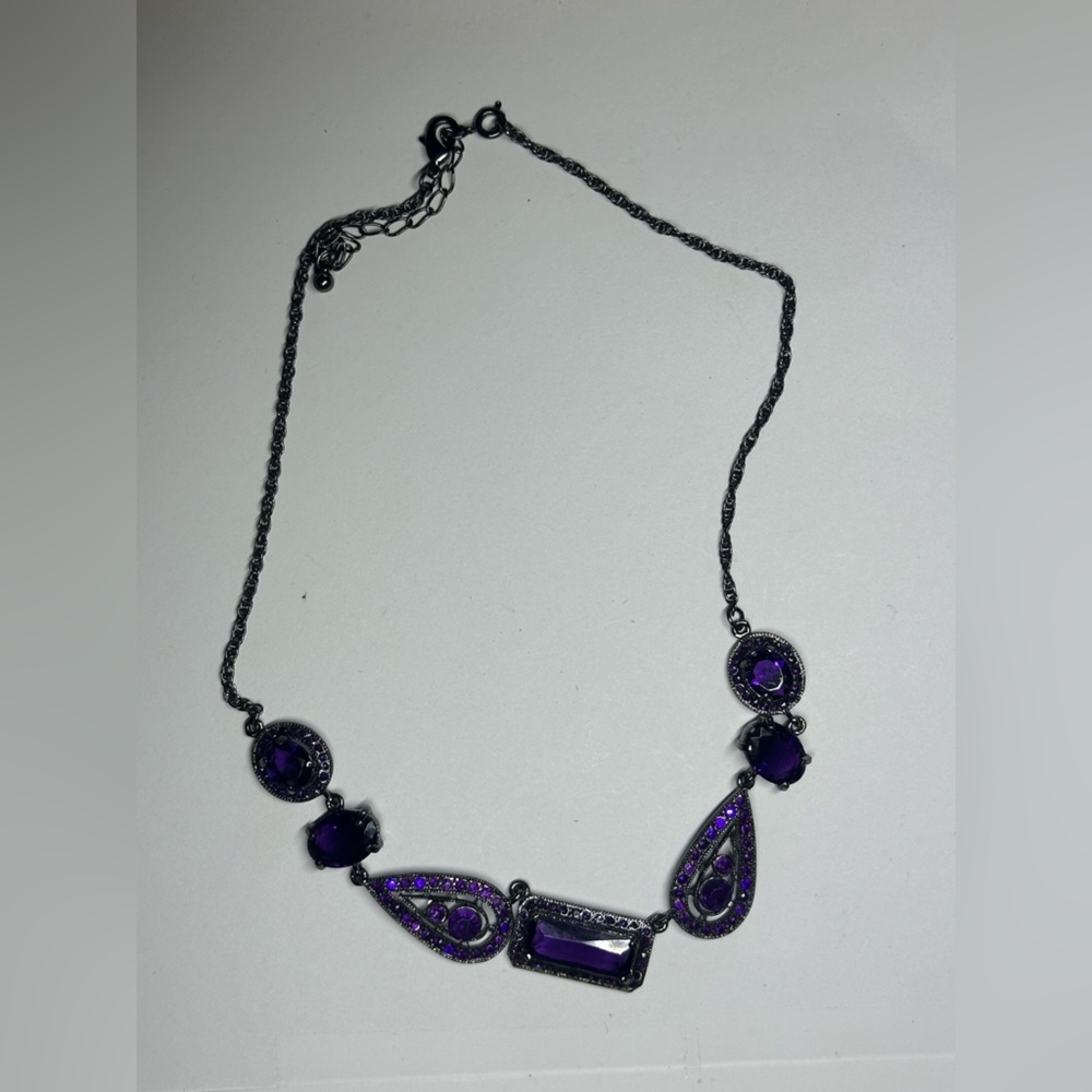 Avon Purple Geometric Necklace NWOT - Picture 4 of 4